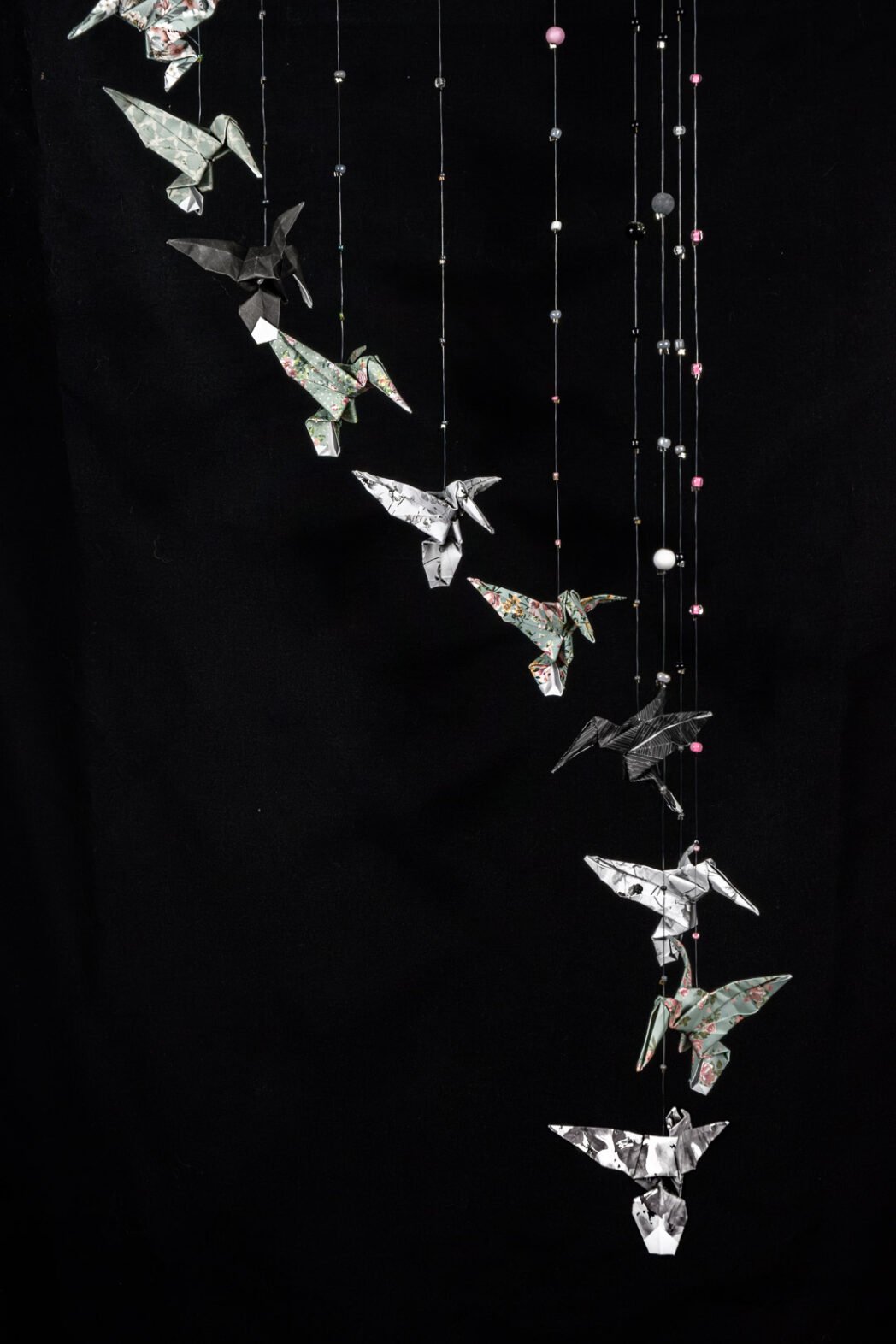 Mobile origami Colibris floral, noir et blanc