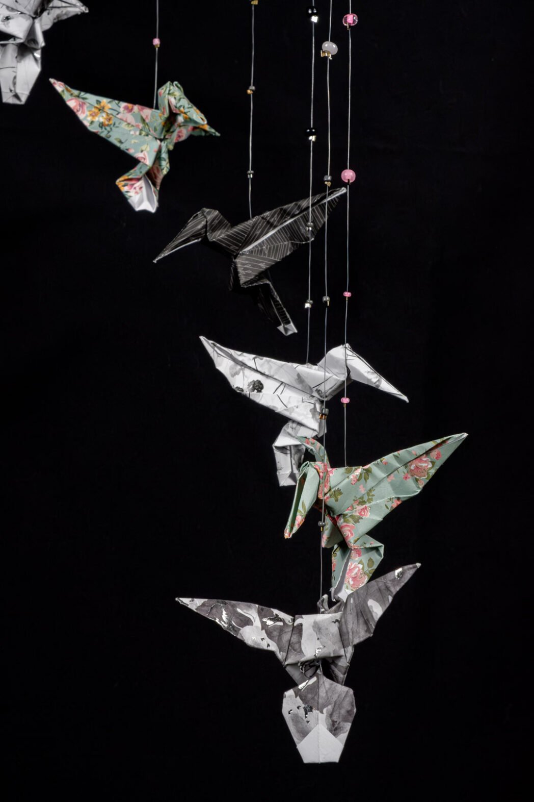Mobile origami Colibris floral, noir et blanc