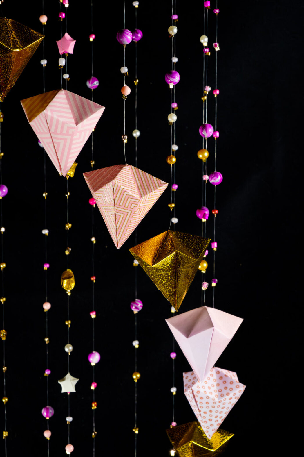 Mobile origami Diamant rose et or
