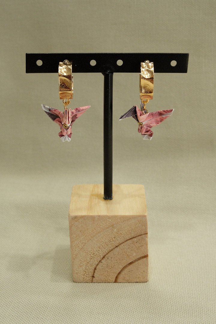 Boucles d'oreilles origami en forme de colibris couleur rose